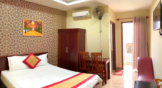 Двухместный номер Standard с балконом Hoa Sua Hotel