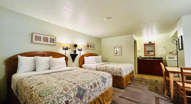 Номер Economy Mt Gardner Inn