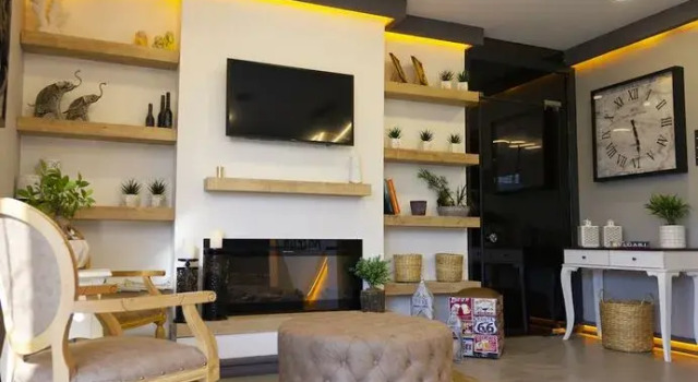 Hotel Cosmos Cuisine Guest House
