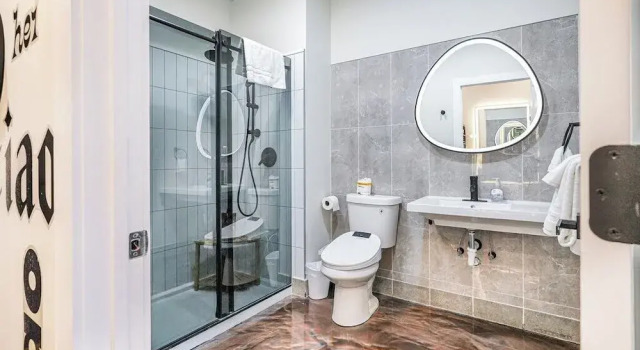 Студия Melwood Suites Unit 106 Studio