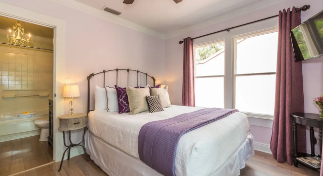 Двухместный номер Standard с балконом 44 Spanish Street Inn - Adults Only