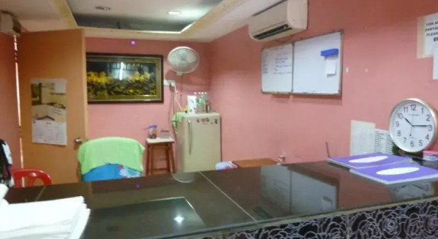Batu Caves Hotel, Забронировать Отель Пещеры Batu Caves Селангор, рядом с Торговый центр Tesco Extra Selayang