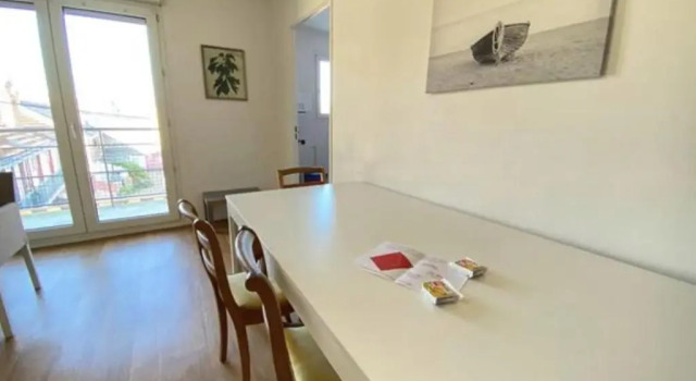 Beautiful Apartment For 4 With Balcony, Забронировать Апартаменты/квартира Апартаменты Нанта, рядом с Центр современного искусства Ле Лью Юник, Апартаменты/квартира