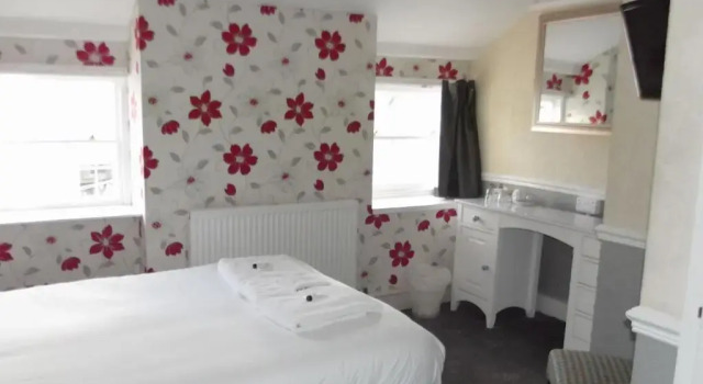 Двухместный номер Standard The Liverpool Arms Hotel