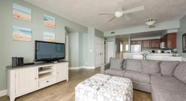 Unit 711 Ocean Walk - 3 Bedroom Ocean Front, Забронировать Курортный отель Отели Дейтона-Бич с парковкой, рядом с Базилика Святого Димитрия, Парковка