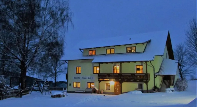 Апартаменты Bauernhof Pension Juri