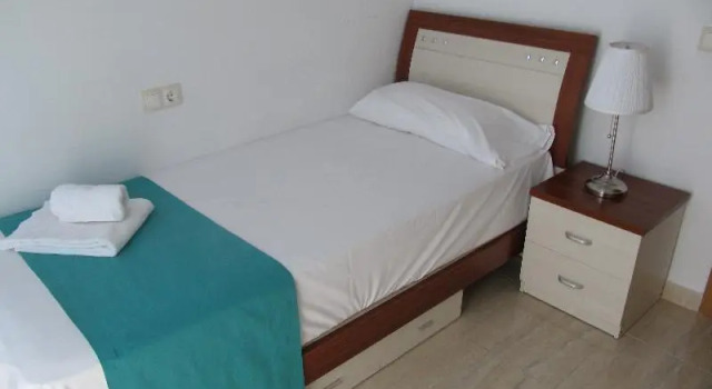 Апартаменты с 2 комнатами с балконом Life Apartments Alameda Colón