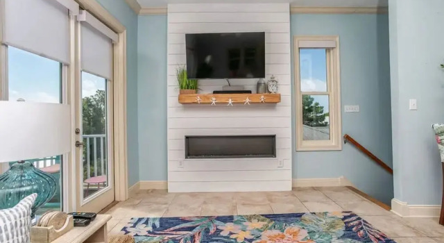 Beach Walk Retreat Heated Pool Golf Views Main Guest House Sleeps 15, Book Pension Gæstehuse i Alabama, Pension
