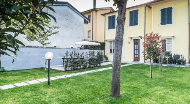Вилла Zibaldone Family Villa with Garden and 2 Parking Spaces