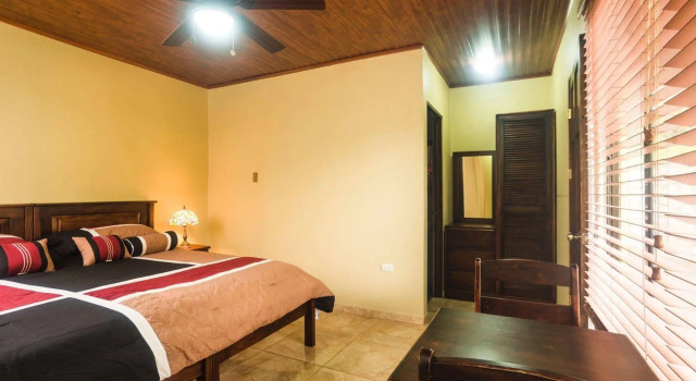 La Terraza Guest House B&B, Prenota Bed & breakfast Grecia Alajuela
