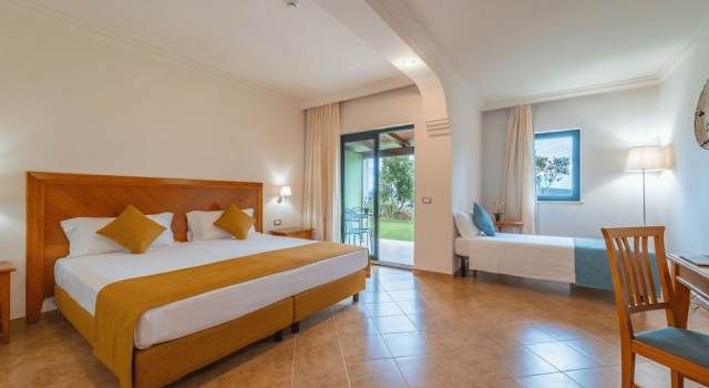 Suites Del Borgo, Забронировать Отель Отели Ольбия 3 звезды, 3*