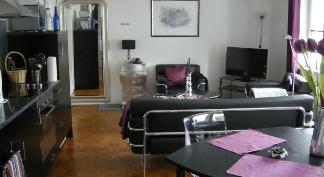 Апартаменты Luxury Apartmenthaus Zentrum Komfort Apartments mit Miniküchen verschiedener Größen