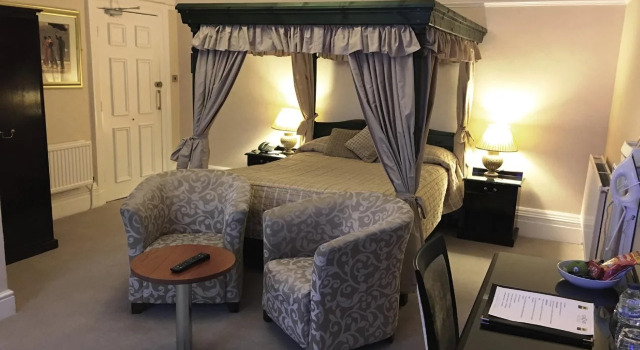 The Grove House Hotel, Забронировать Отель Отели Англии 3 звезды, 3*