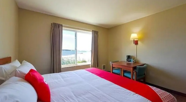 Номер Premium Siletz Bay Beachfront Hotel by OYO Lincoln City