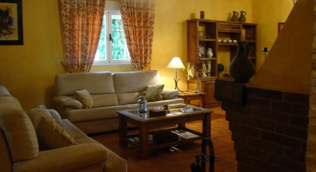 Коттедж с 4 комнатами Finca Dehesa Tres Riveros