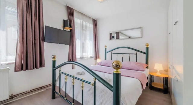 Charming Downtown Studio, Забронировать Апартаменты/квартира Апартаменты Загреба, рядом с Zagreb Stone Gate, Апартаменты/квартира