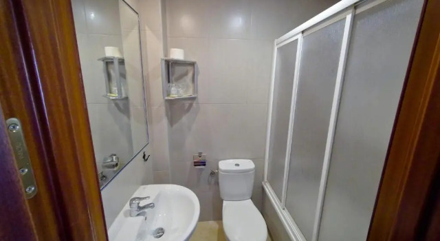 Трёхместный номер Standard с балконом Hostal La Muralla