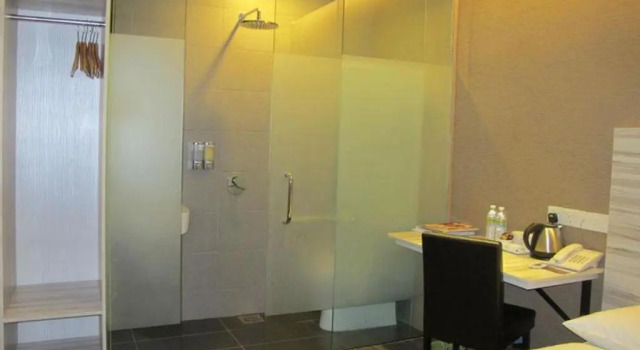 Люкс Deluxe Hotel Austin Paradise - Pulai Utama