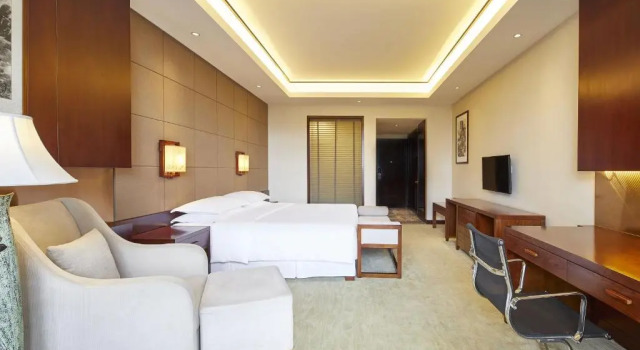 Двухместный номер Superior Four Points By Sheraton Danzhou