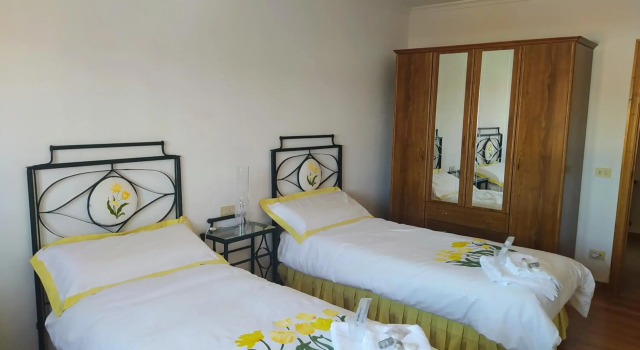 Casa Mencia, Prenota Hotel  