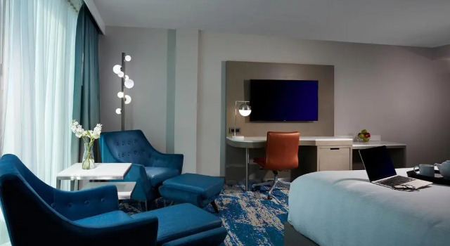 Четырёхместный номер Standard с балконом Hard Rock Hotel Daytona Beach