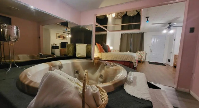 Люкс Motel Deblois