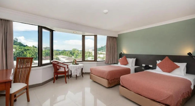 Номер Superior I Pavilion Hotel Phuket