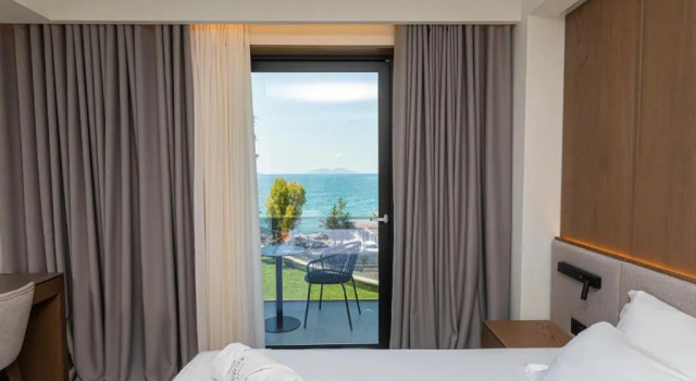Mazarine Hotel