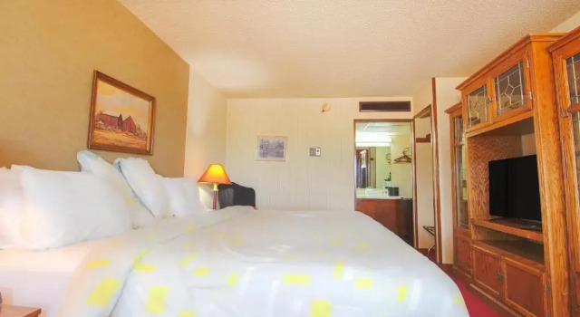 Suite HomeTown Inn By OYO - Liberal, KS