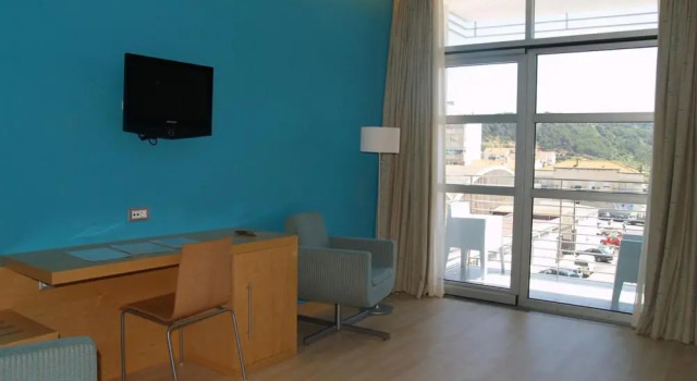 Полулюкс Hotel Praia