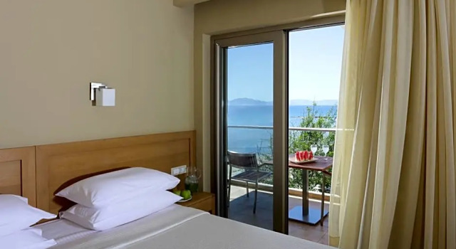 Номер Premium Almira Hotel