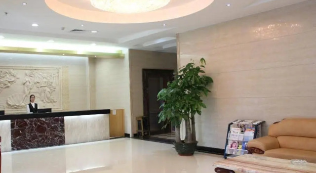 Guofeng Hotel Hongling, Rezerwuj Hotel Hotele w Shenzhen z parkingiem, Parking