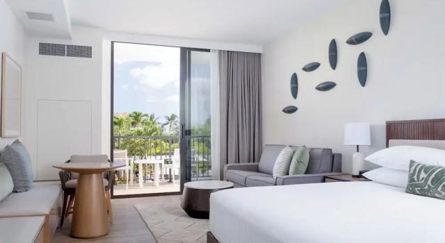 Двухместный номер Kai Tower с видом на курорт Maui Coast Hotel