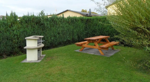 Апартаменты Ferienwohnung Gartentraum mit tollem Rasengarten