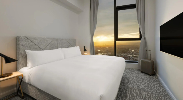 Meriton Suites Surfers Paradise