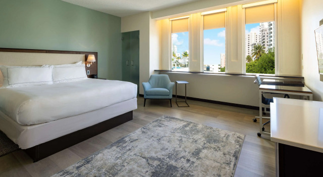 DoubleTree by Hilton San Juan, Забронировать Курортный отель Сантурсе Вьехо Сан-Хуан