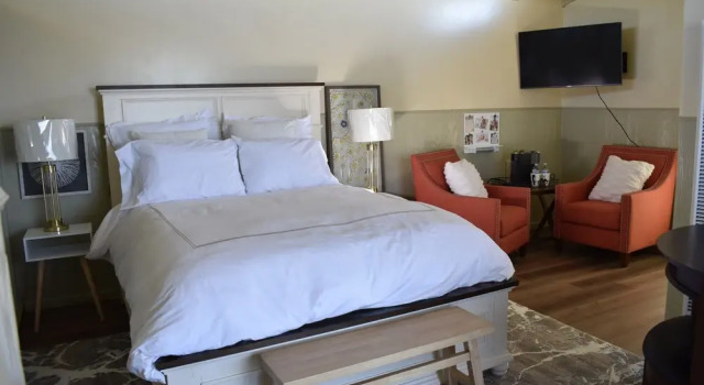 353 Pomeroy Studio Apts by Redawning, Забронировать Отель Отели Пизмо-Бич 3 звезды, рядом с Pismo Beach Premium Outlets, 3*
