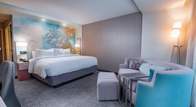 Номер Standard Courtyard by Marriott Toledo West