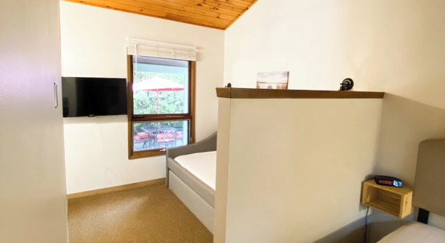 Семейный коттедж Black Horse Motor Inn