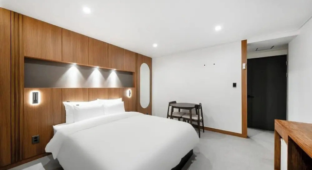 Двухместный номер Standard c 1 комнатой с видом на город Jeonju DanA Hotel
