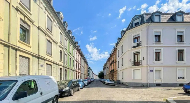 Studio Buhler - Mulhouse Centre (Adults Only), Забронировать Апартаменты/квартира Отели Мюлуз с парковкой, рядом с Maison Engelmann, Парковка