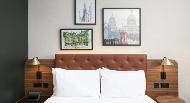 Four Points by Sheraton Edinburgh, Забронировать Отель Отели Эдинбурга 3 звезды, рядом с Vietnam House Art Gallery, 3*