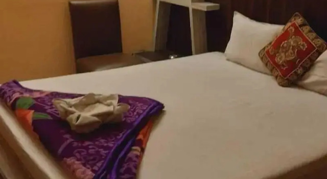 Hotel Raj