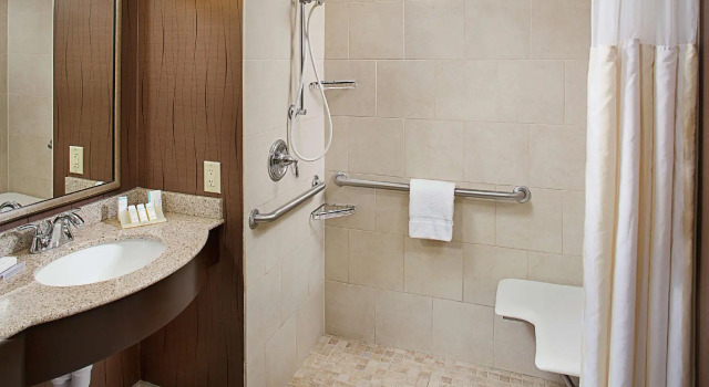 Двухместный номер Premium Hilton Garden Inn Raleigh Durham Airport