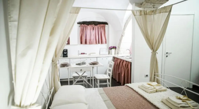 Home 5 - Arco Antico
