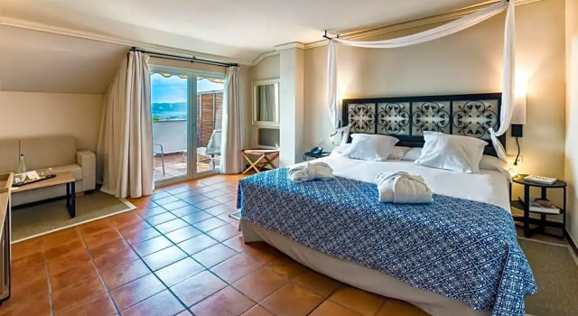 Номер Superior Parador de Málaga Gibralfaro