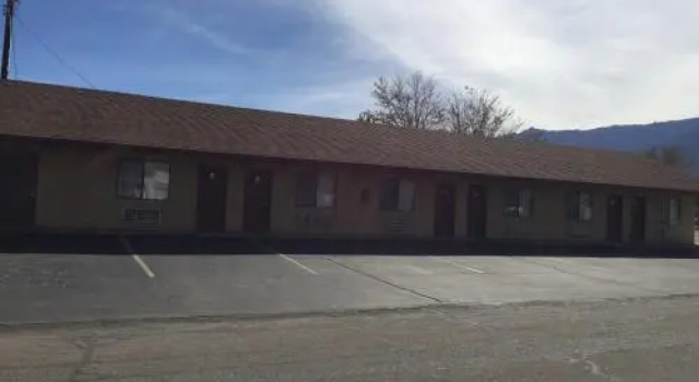 Portal Motel, Rezerwuj Motel Hotele w Eastern Sierra z basenem, Basen