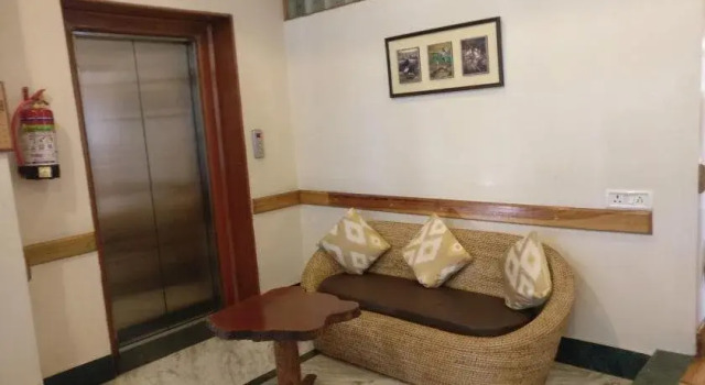 The Eee Cee Hotel