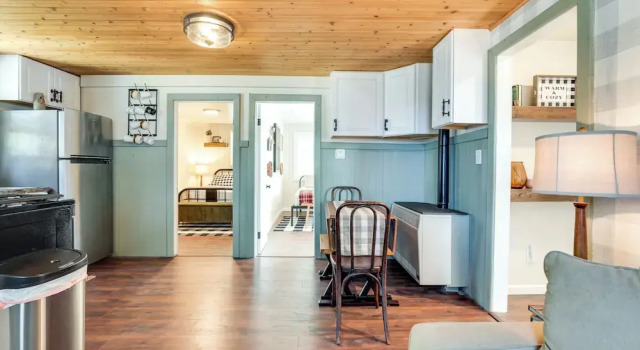 Eagle River Retreat Near Dam Lake w/ Boat Dock!, Prenota Casa vacanze Hotel a Woodruff con parcheggio, Parcheggio