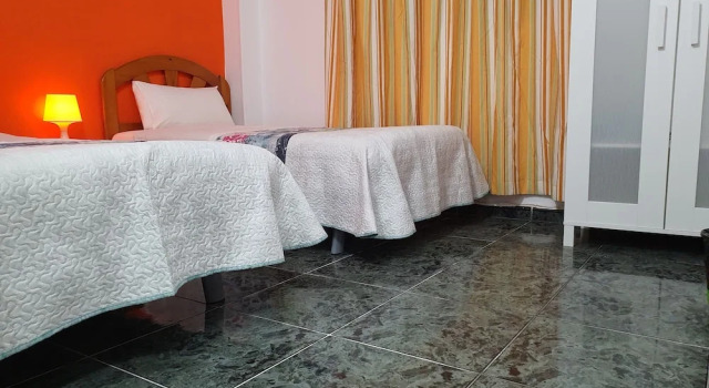 Low Cost Room Plaza de Hierro III